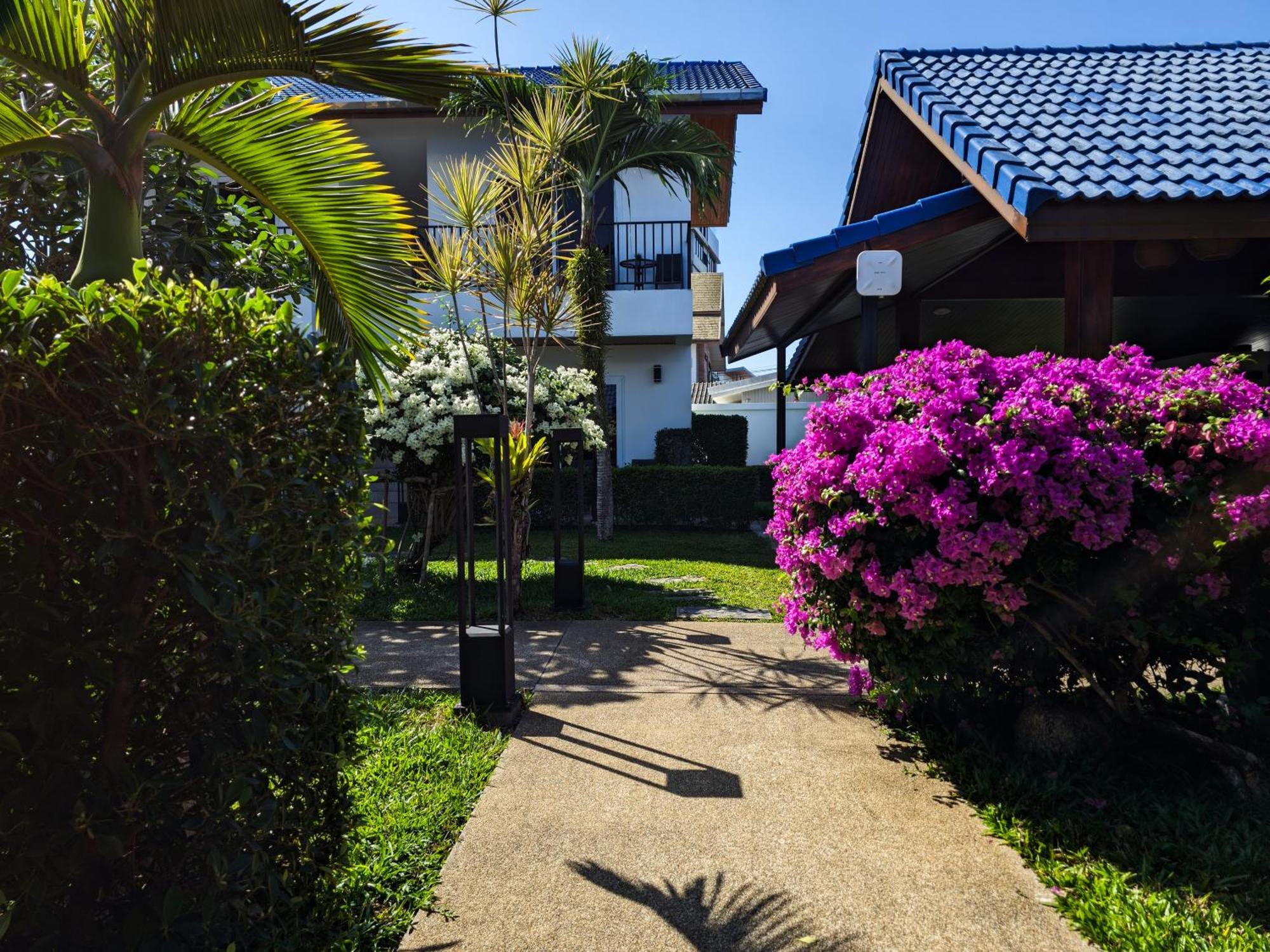 Phuket Airport Hotel - Sha Extra Plus Nai Yang Экстерьер фото