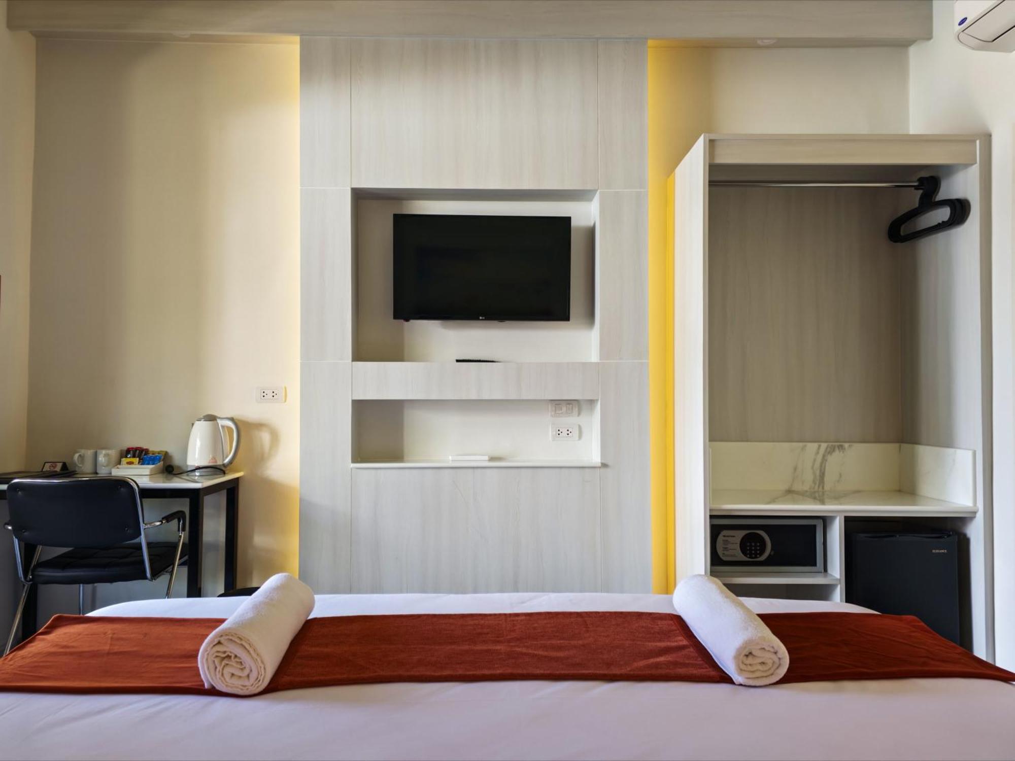 Phuket Airport Hotel - Sha Extra Plus Nai Yang Экстерьер фото